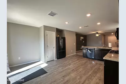 5992 S Antrim Loop, Tucson, AZ 85706 - Photo 5