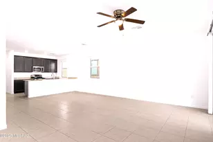 656 W Calle El Teclado, Sahuarita, AZ 85629 - Photo 3