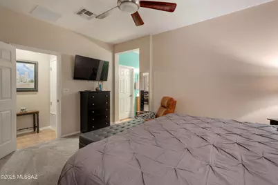 512 W Bazille Way, Green Valley, AZ 85614 - Photo 13