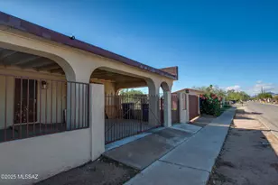 2502 S Park Ave, Tucson, AZ 85713 - Photo 13