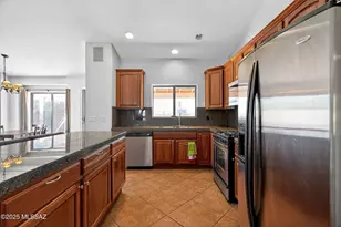 286 E Shore Cliff Pl, Oro Valley, AZ 85737 - Photo 3