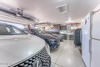 2230 E Thunder Bluff Drive, Green Valley, AZ 85614 - Photo 41