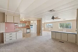 30 W Rosa Dr, Green Valley, AZ 85614 - Photo 13