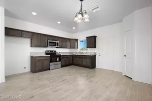 3915 E Singing Cactus Ln, Tucson, AZ 85756 - Photo 9