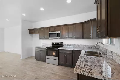 3915 E Singing Cactus Lane, Tucson, AZ 85756 - Photo 11