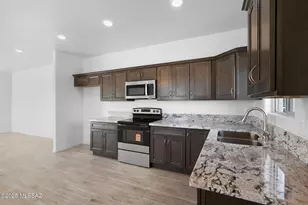 3915 E Singing Cactus Ln, Tucson, AZ 85756 - Photo 11