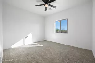 3915 E Singing Cactus Ln, Tucson, AZ 85756 - Photo 17