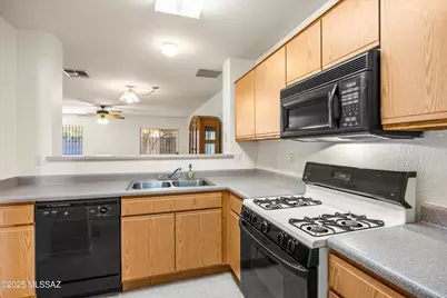 2013 W Calle Cielo De Oro, Tucson, AZ 85746 - Photo 5