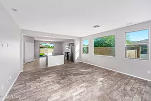 6623 E Via Jardin Verde, Tucson, AZ 85756 - Photo 9