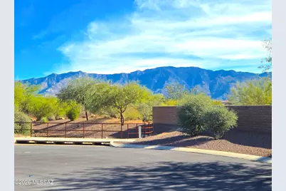 209 E Brookdale Way, Oro Valley, AZ 85755 - Photo 3