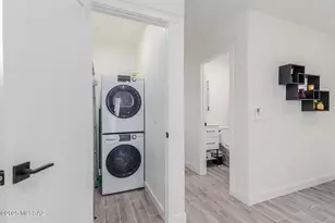 2238 E Grant Rd, Tucson, AZ 85719 - Photo 21