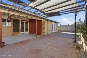 9773 E Burnett St, Tucson, AZ 85730 - Photo 13