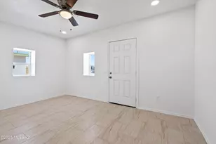 419 E Yavapai Rd, Tucson, AZ 85705 - Photo 3