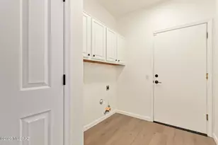 975 N Canyon Moonlight Pl, Tucson, AZ 85745 - Photo 35