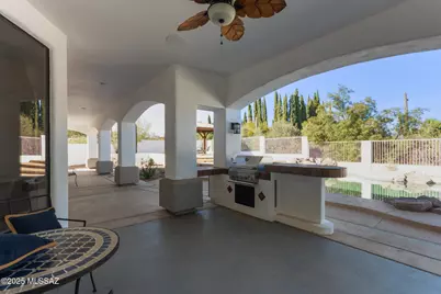 975 N Canyon Moonlight Place, Tucson, AZ 85745 - Photo 39