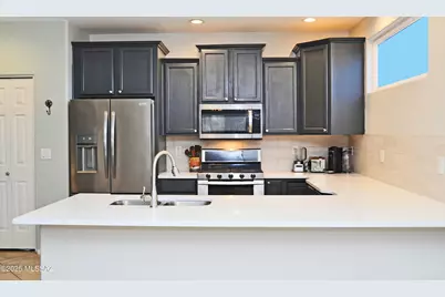 3854 Look Backridge Place, Tucson, AZ 85719 - Photo 3