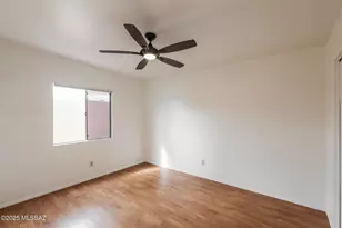 1810 E Blacklidge Dr, Tucson, AZ 85719 - Photo 7