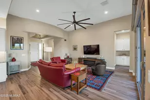 13320 N Cape Marigold Dr, Oro Valley, AZ 85755 - Photo 11