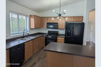 11483 W Magic Song Street, Marana, AZ 85658 - Photo 13