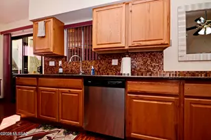 2766 W Daffodil Pl, Tucson, AZ 85745 - Photo 9