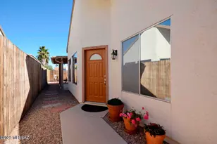 2766 W Daffodil Pl, Tucson, AZ 85745 - Photo 3
