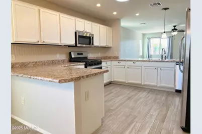 8235 W Melanitta Drive, Tucson, AZ 85757 - Photo 5