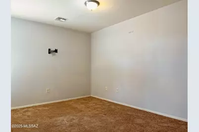 8235 W Melanitta Drive, Tucson, AZ 85757 - Photo 9
