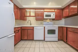 [Address not provided], Tucson, AZ 85711 - Photo 7