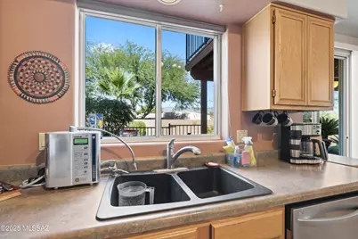 8869 E Penstemon Drive, Tucson, AZ 85715 - Photo 7