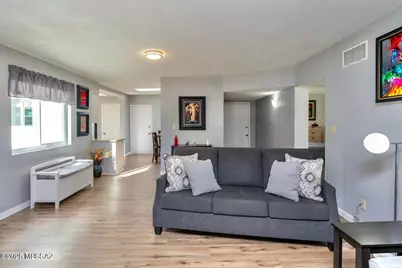 984 E Carmelita Drive, Sierra Vista, AZ 85635 - Photo 3