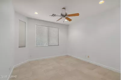 700 N Pebbles Ridge Drive, Green Valley, AZ 85614 - Photo 21