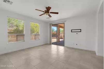 700 N Pebbles Ridge Drive, Green Valley, AZ 85614 - Photo 31