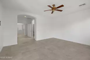 700 N Pebbles Ridge Dr, Green Valley, AZ 85614 - Photo 33