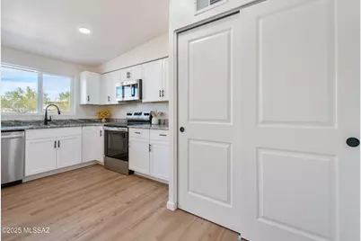 2610 W Medici Drive, Tucson, AZ 85741 - Photo 17