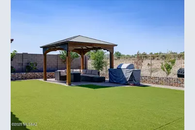 1093 E Silver Ray Drive, Oro Valley, AZ 85737 - Photo 11