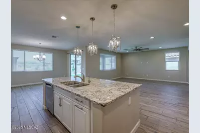 1093 E Silver Ray Drive, Oro Valley, AZ 85737 - Photo 3