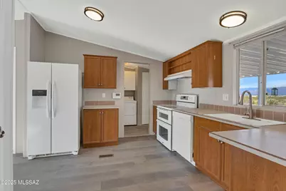 12529 S High Noon Trail, Vail, AZ 85641 - Photo 5