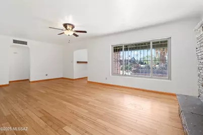 4731 E Scarlett Street, Tucson, AZ 85711 - Photo 5