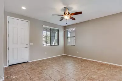 6891 W Leeward Cove Way, Tucson, AZ 85757 - Photo 13