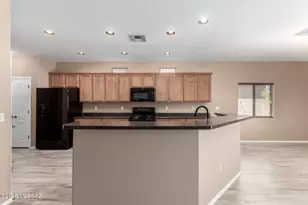 3591 E Northern Dancer Rd, Tucson, AZ 85739 - Photo 17