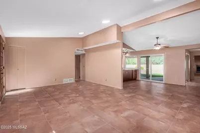 7233 E Inca Dove Drive, Tucson, AZ 85750 - Photo 9