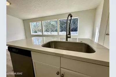 4084 E White Water Drive, Tucson, AZ 85706 - Photo 9