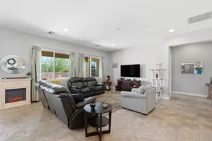 11788 N Mabini Pl, Tucson, AZ 85737 - Photo 15