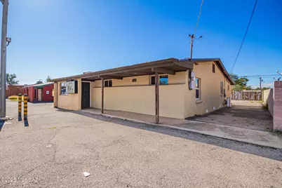 727 Swan N, Tucson, AZ 85711 - Photo 1