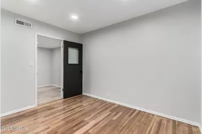 727 Swan N, Tucson, AZ 85711 - Photo 13