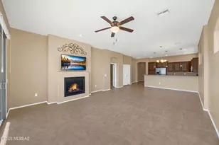 5829 S Waynes Way, Green Valley, AZ 85622 - Photo 15
