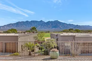 5829 S Waynes Way, Green Valley, AZ 85622 - Photo 9