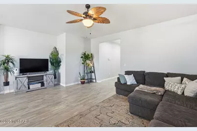 8298 W Green Kingfisher Lane, Tucson, AZ 85757 - Photo 7