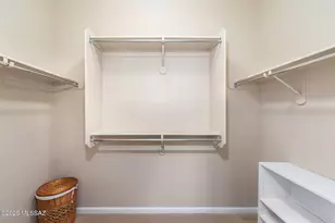 883 N Broken Hills Dr, Green Valley, AZ 85614 - Photo 23