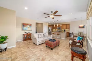 883 N Broken Hills Dr, Green Valley, AZ 85614 - Photo 9